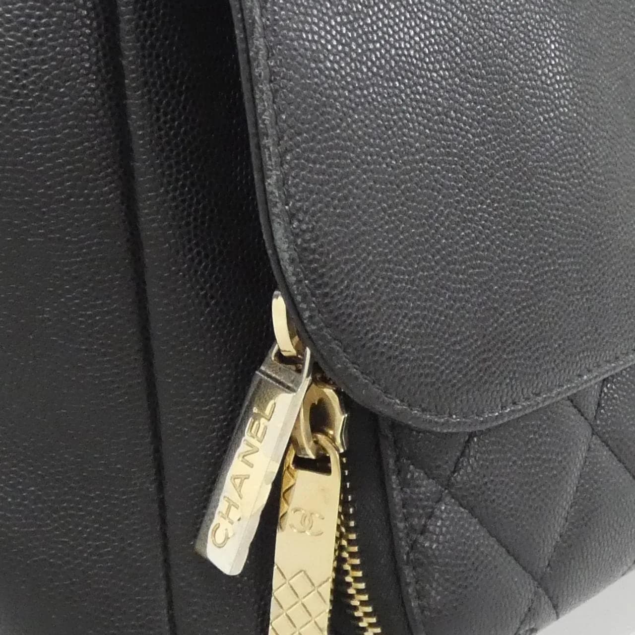 CHANEL 93608 Handbag Grained Calfskin