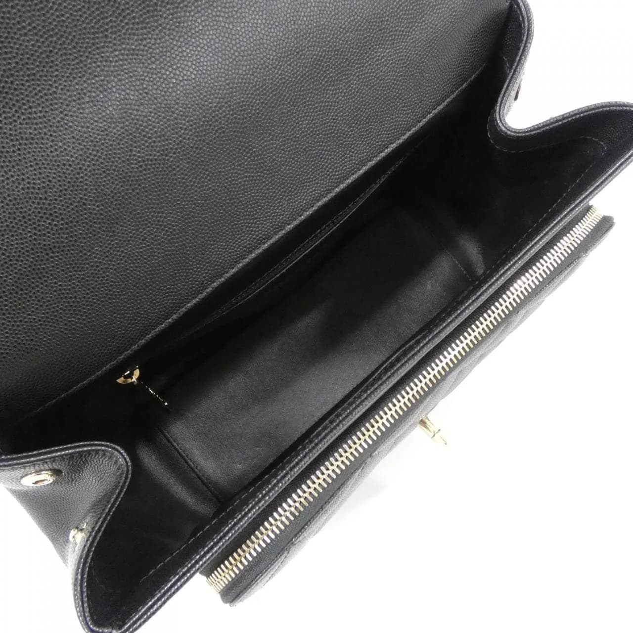 CHANEL 93608 Handbag Grained Calfskin
