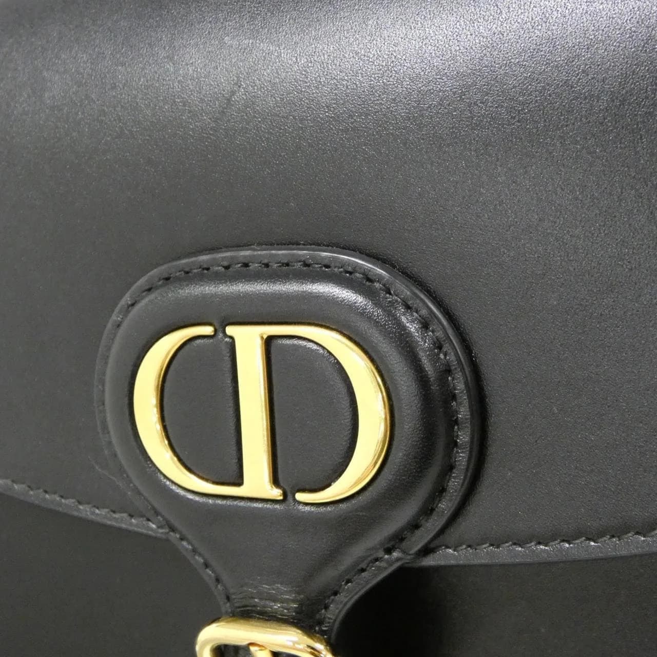 DIOR Bobby M9333UMOF Shoulder
