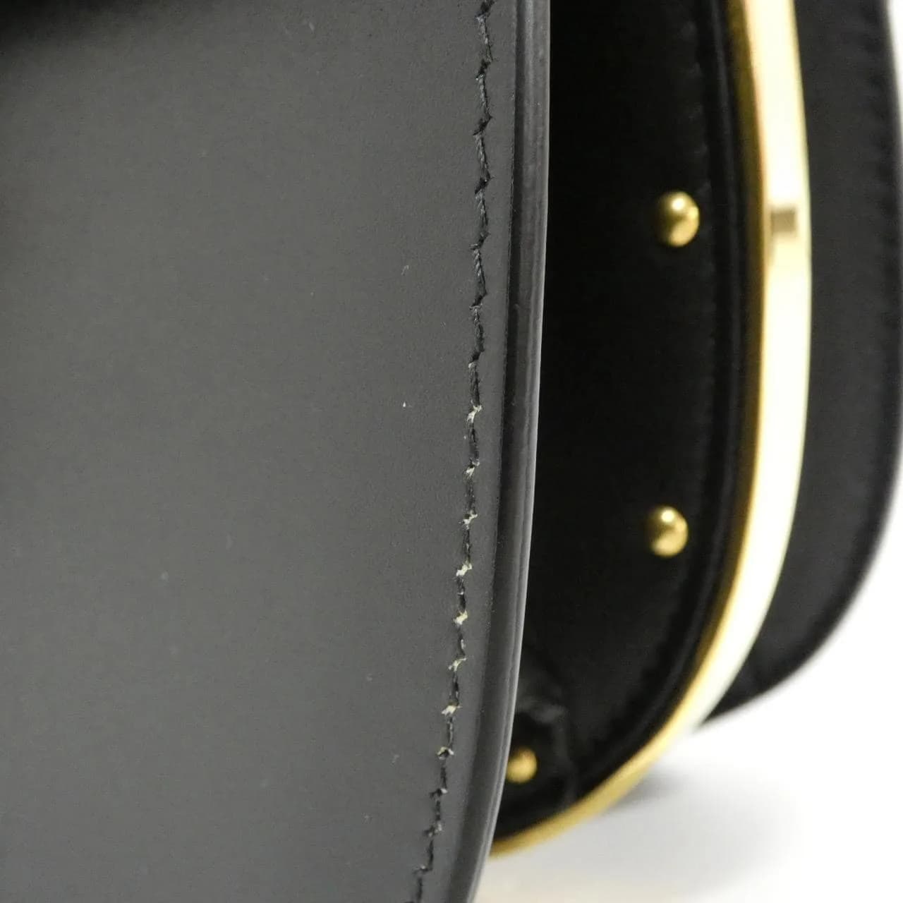 DIOR Bobby M9333UMOF Shoulder