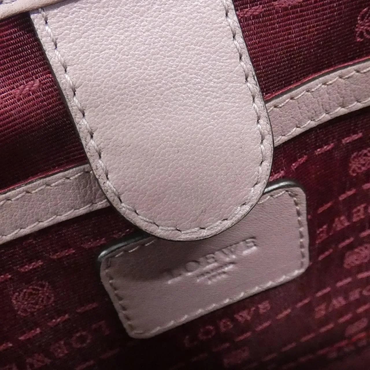 LOEWE 377 79 E34 Handbag