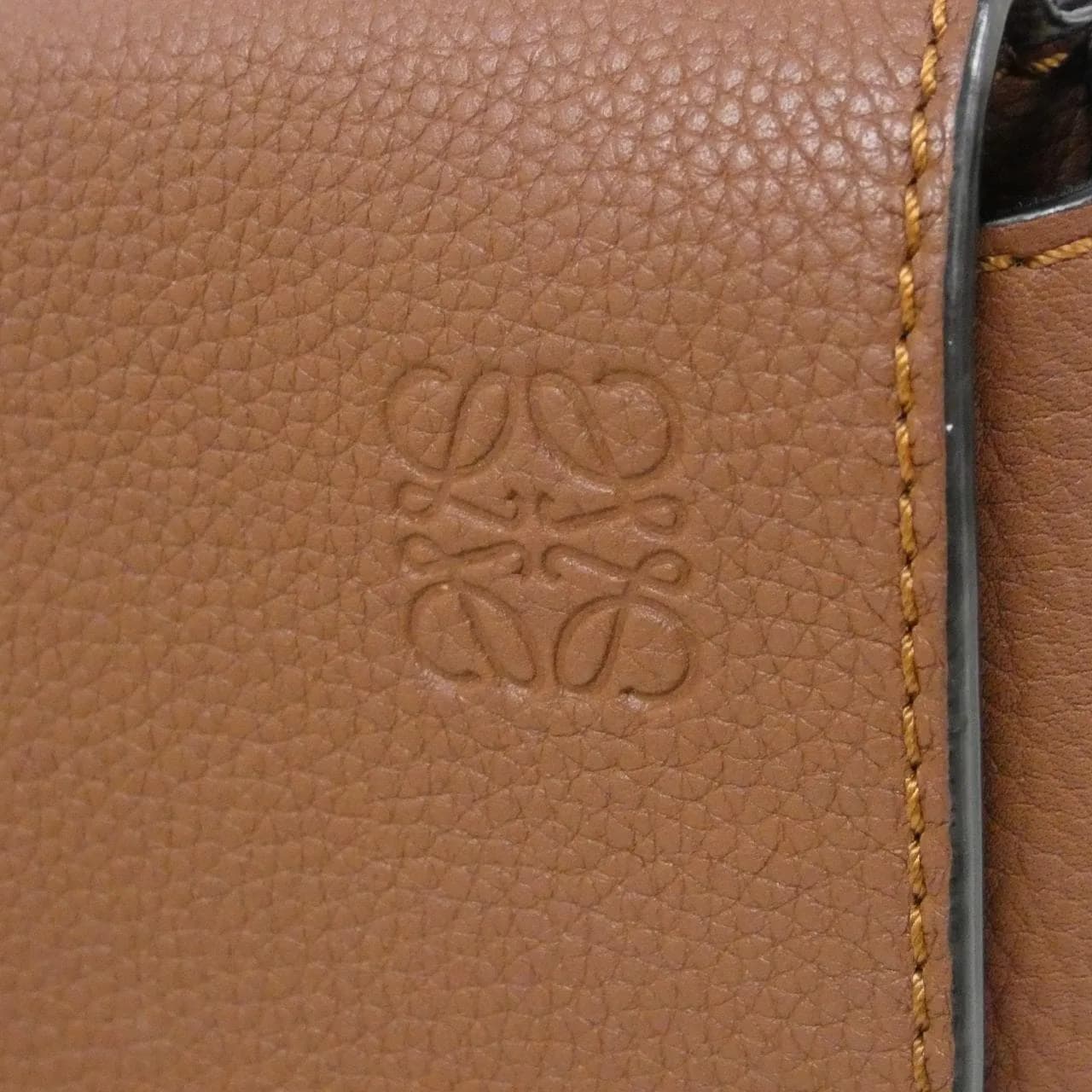 LOEWE 317 12AB23 Shoulder